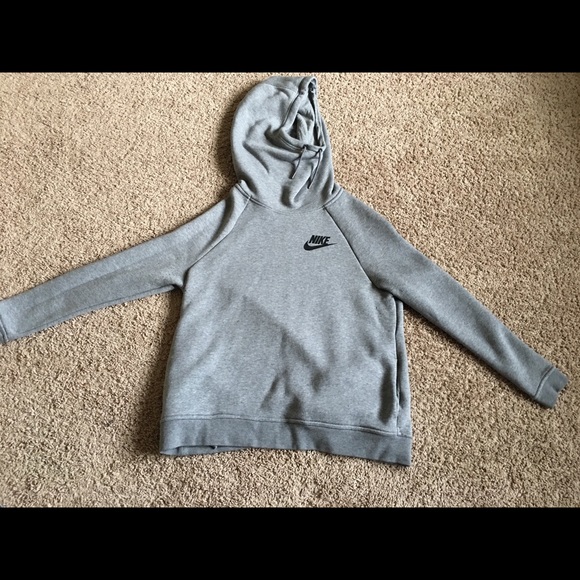 Nike Tops - Nike Therma-Training Sweatshirt
